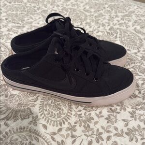 Nike Women's Black Canvas Low-Top Sneakers